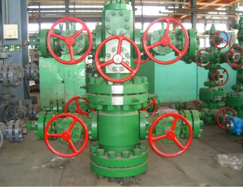 Oilfield Wellhead Bop Casing Head Tubing Head on Christmas Tree